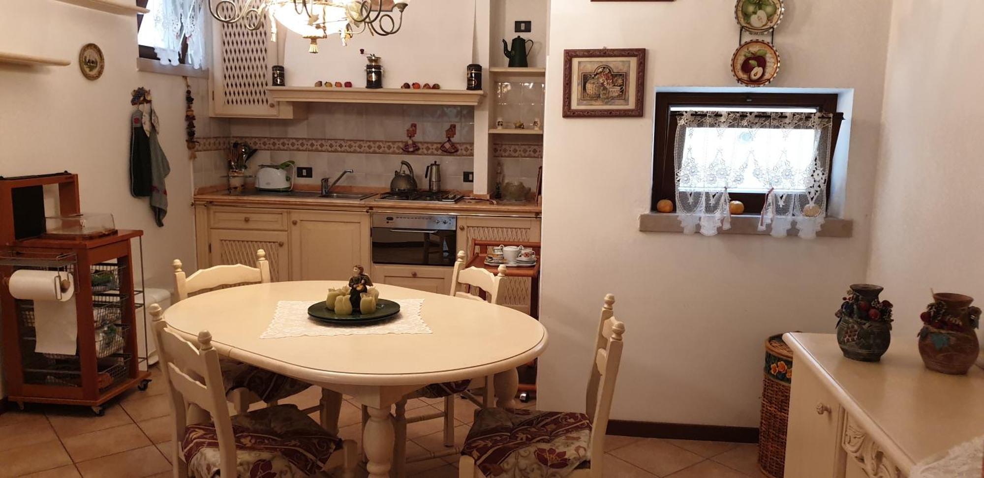Claudia House Green Sirmione *
